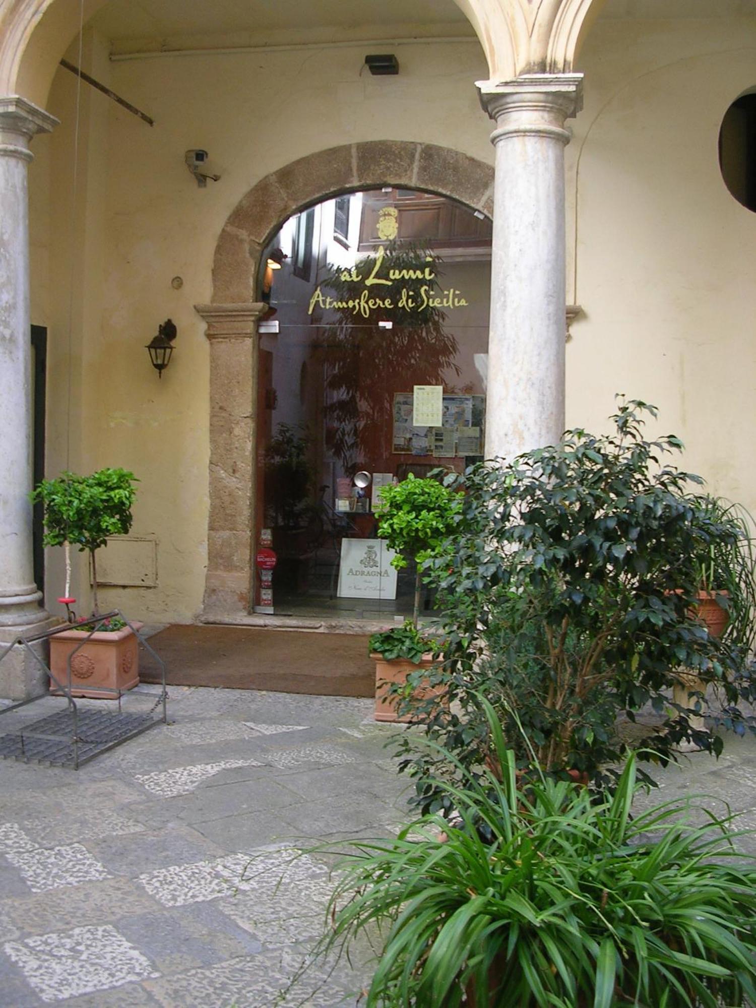 Ai Lumi Bed & Breakfast Trapani Exterior photo