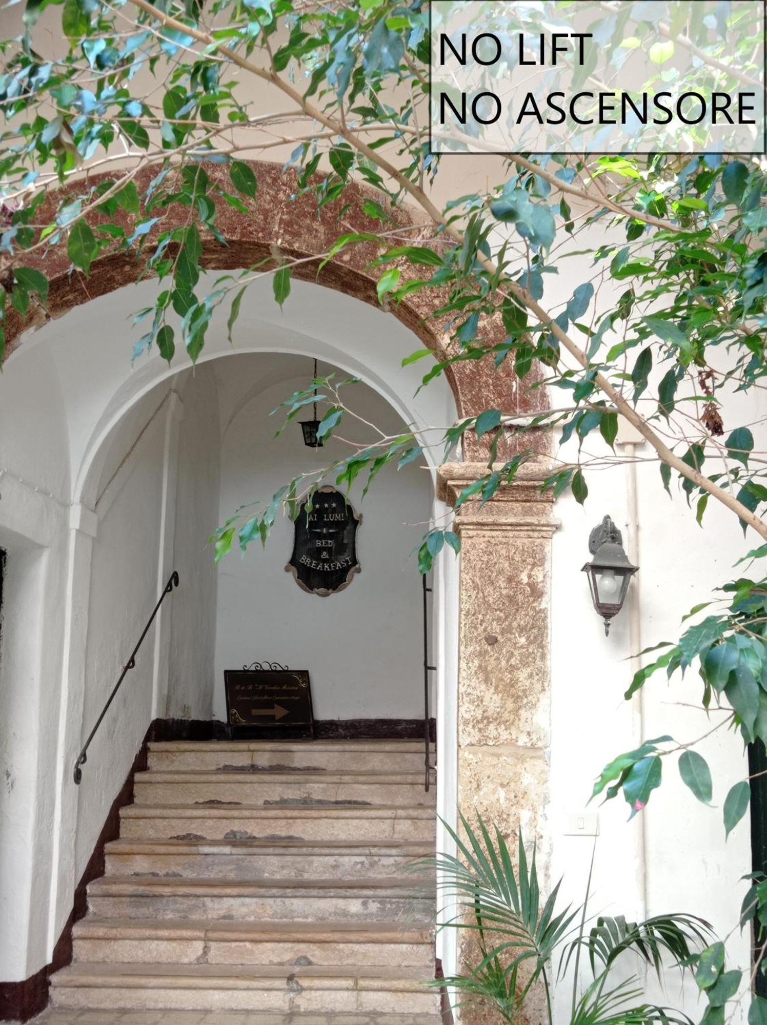 Ai Lumi Bed & Breakfast Trapani Exterior photo