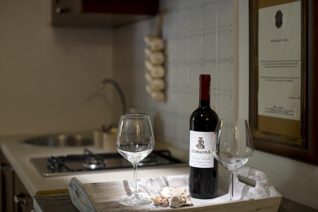 Ai Lumi Bed & Breakfast Trapani Exterior photo